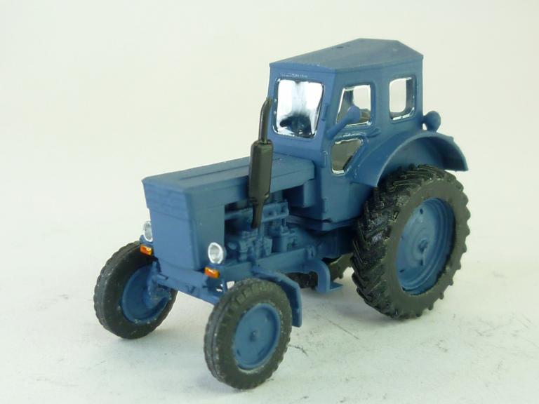 Traktor LTZ T40 blau